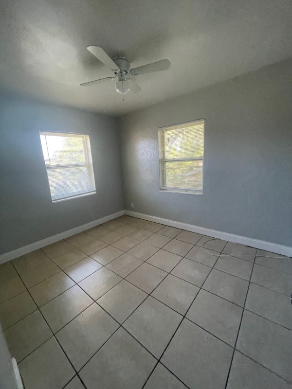 Foto del edificio - 767-767 22nd Ave S