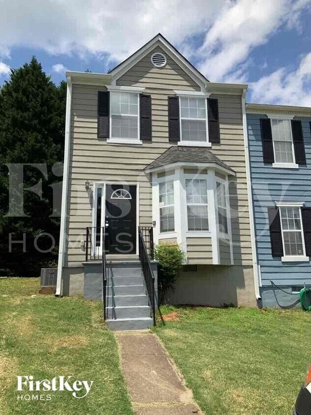 Foto principal - 123 Bridge View Dr