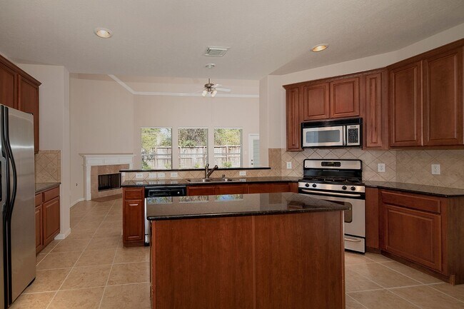 Building Photo - 47 N Spinning Wheel Cir