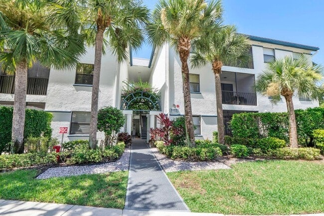 Building Photo - 5153 Floria Dr