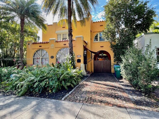 Foto del edificio - 168 NE 44th St