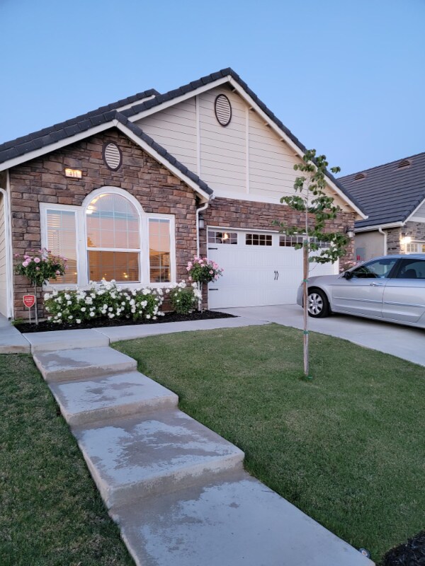 Building Photo - 9300 Valley Children's Pl