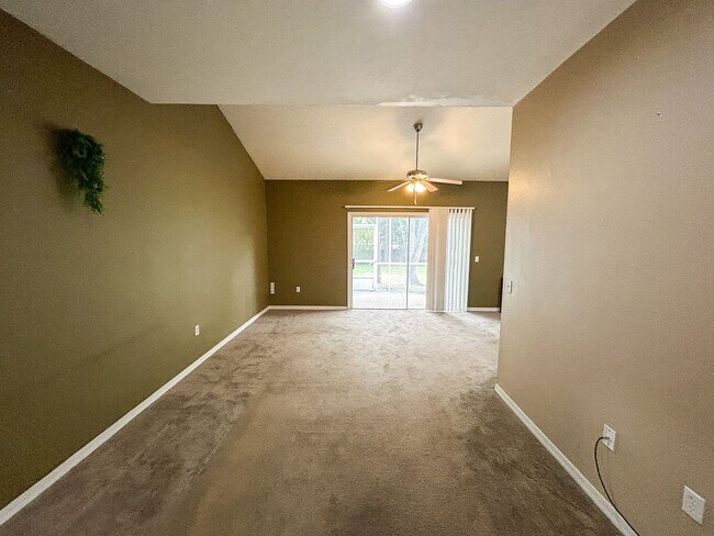 Foto del edificio - The Gables #13