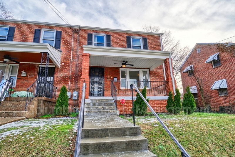 Photo - 1907 R St SE