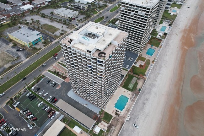 Foto del edificio - 2828 N Atlantic Ave