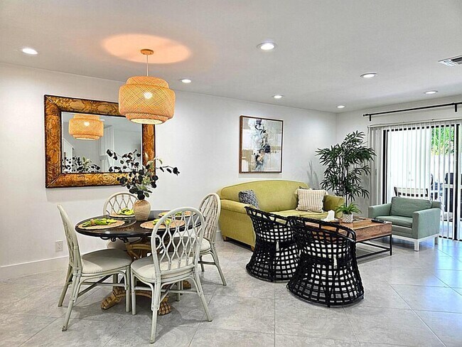 Foto del edificio - 2577 Bessie St
