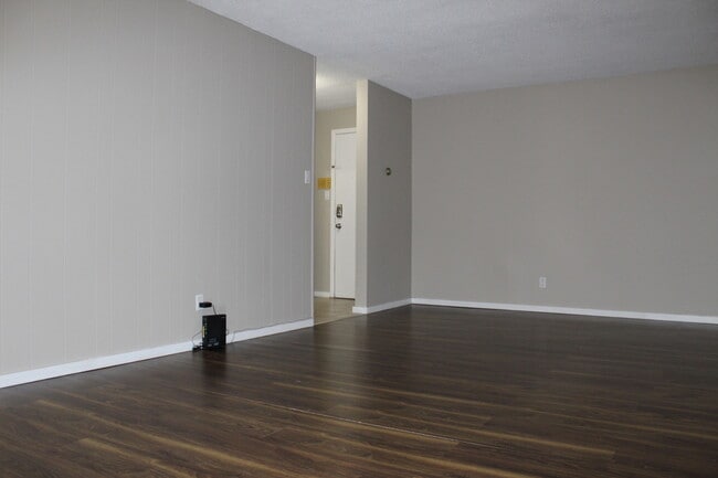 Building Photo - Julia Place Apartments