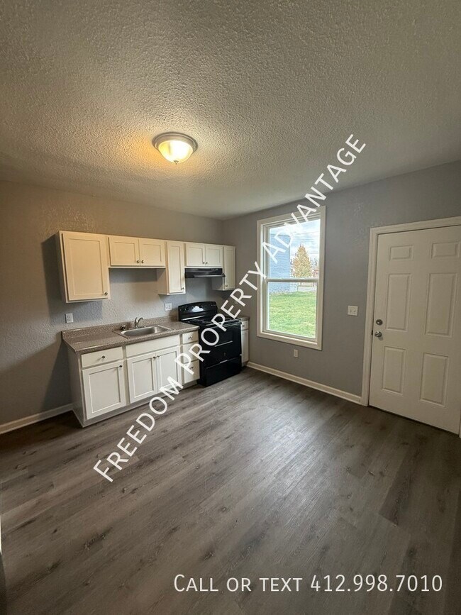 Building Photo - 7818 Formosa Way