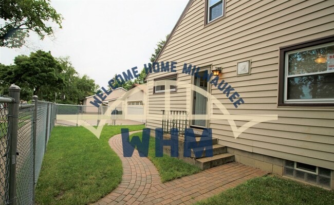 Foto del edificio - 3847 N 93rd St