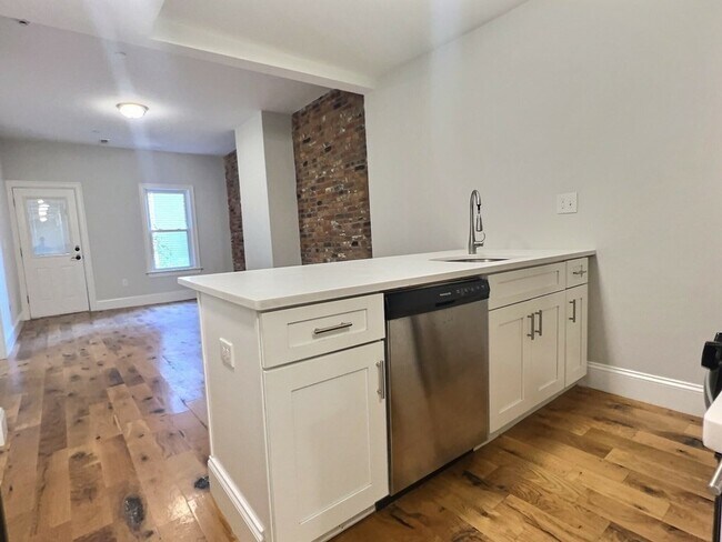 Foto del edificio - 255 Paris St