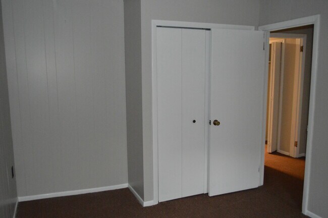 Interior Main BR - 617 S 8th St