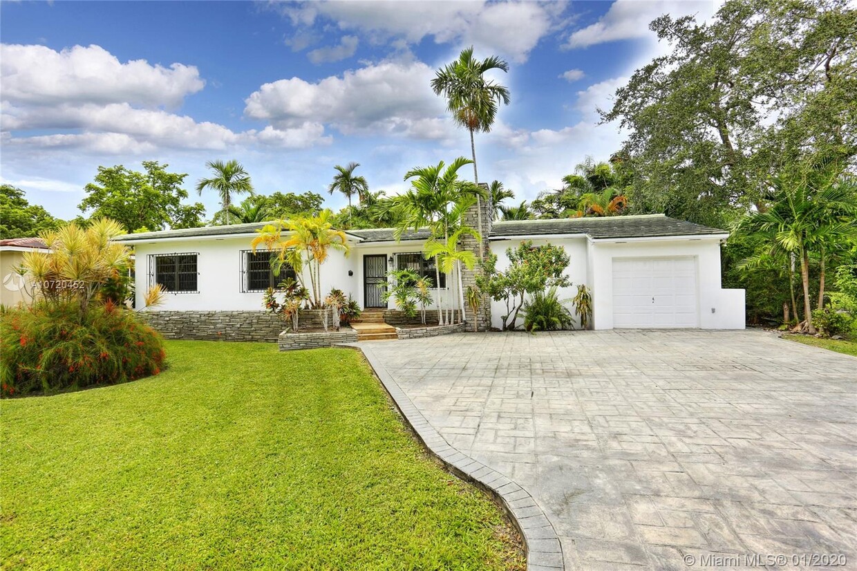 Foto principal - 3128 Coconut Grove Dr