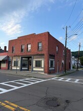 Building Photo - 346 Clinton St