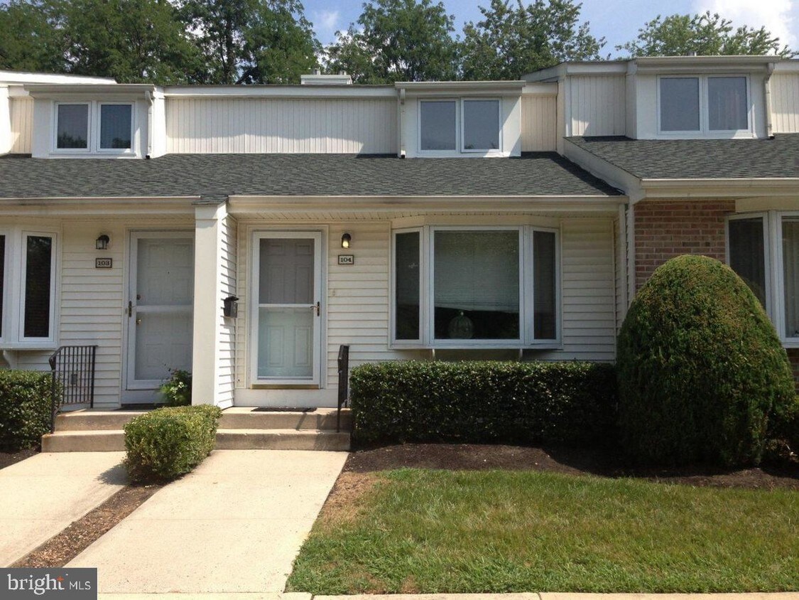 104 Tamara Ct