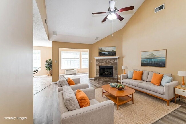 Building Photo - 994 Painted Desert Ln