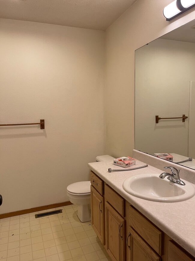 Foto del edificio - 816 Pinhook Dr