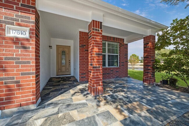 Foto del edificio - 17610 Prospect Meadows Dr