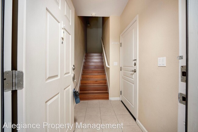 Building Photo - 3 br, 3 bath House - 7910 Walerga Rd Unit 706