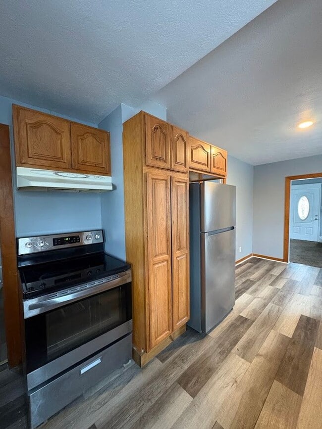 Foto del edificio - Four bedroom two bathroom home for rent