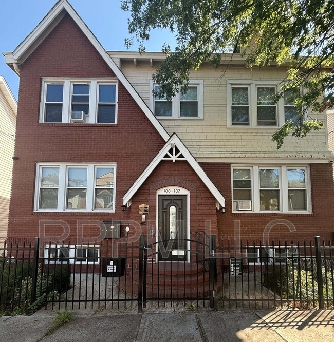 100-102 Grand Ave, #1L - 100-102 Grand Ave, #1L Apartment