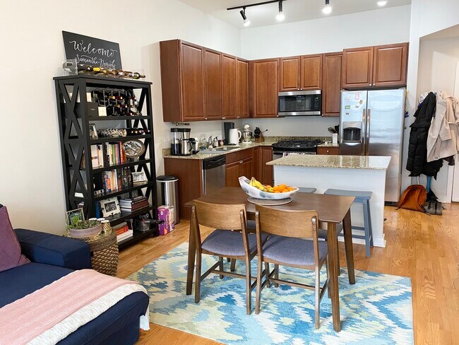 Foto del edificio - 901 W Madison St