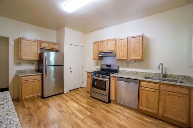 Foto del edificio - Newly Renovated First Floor Flat - Close T...