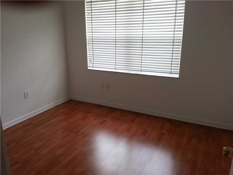 Foto del edificio - 5823 Grant St