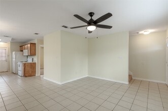 Building Photo - 101 Yegua Cir