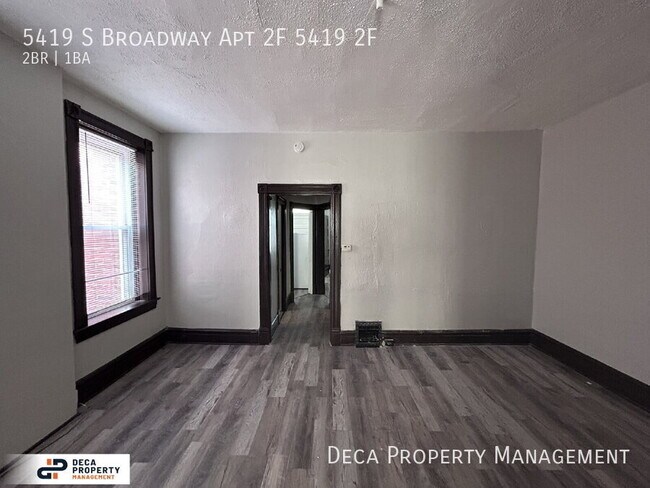 Foto del edificio - 5417-5419 S Broadway