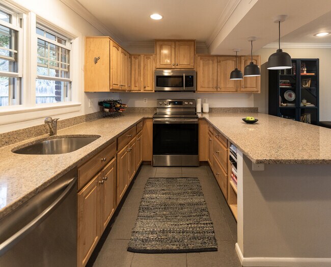 Kitchen - 202 S Virginia Ave