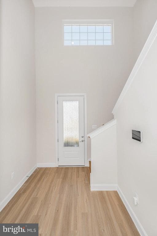 Building Photo - 9962 Roulette Dr