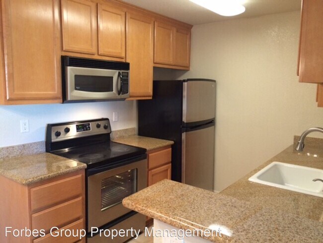 Building Photo - 2677 Somerset Park Cir