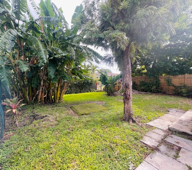 Foto del edificio - 2650 NE 215th St