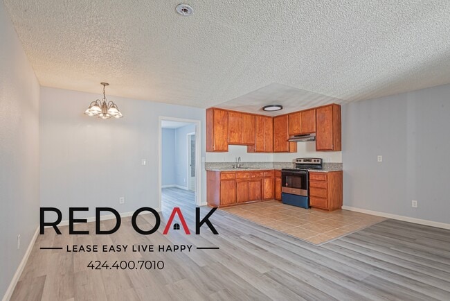 Building Photo - 2448 N Eastern Ave