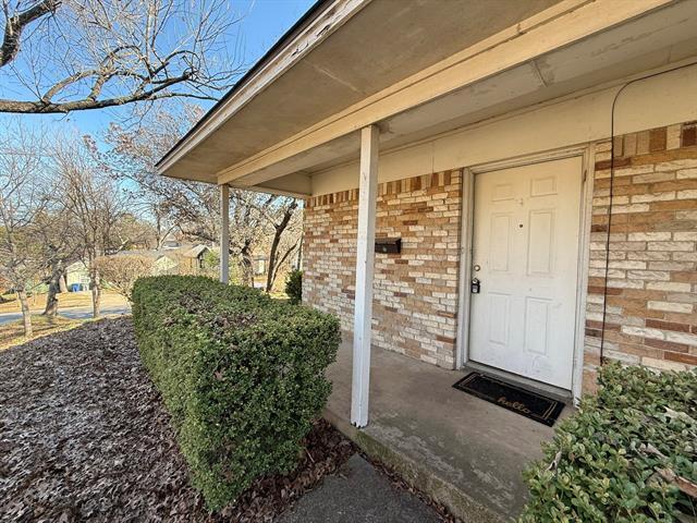 Building Photo - 1137 Haines Ave