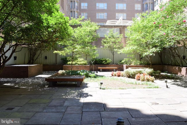 Foto del edificio - 1140 23rd St NW