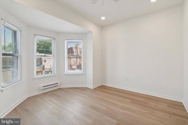 Foto del edificio - 5554 Lansdowne Ave