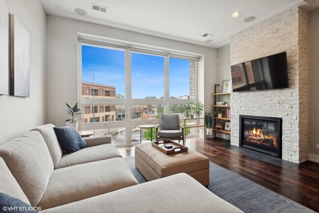 Building Photo - 3209 N Elston Ave