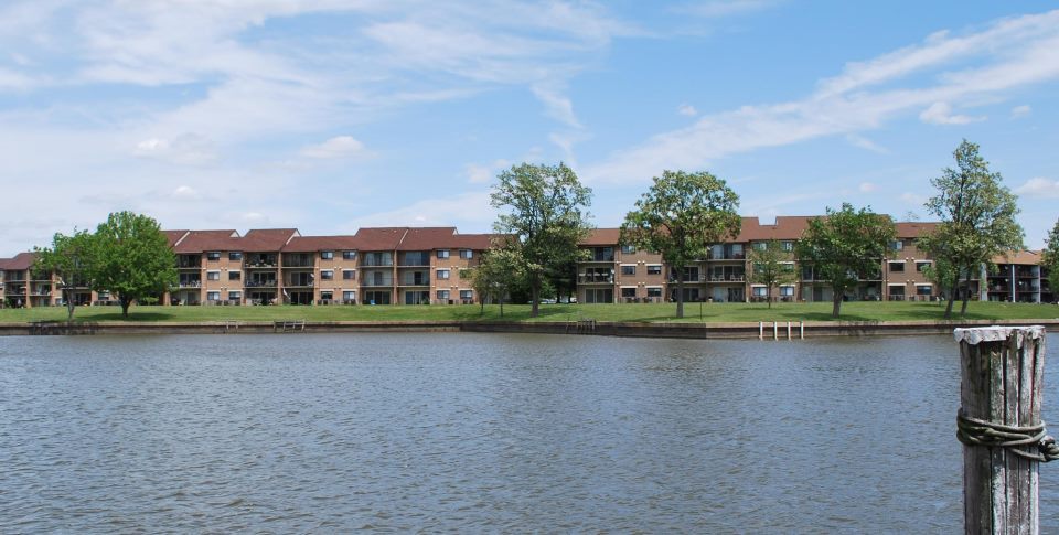 Fase I & II - Harborside Village Apartments