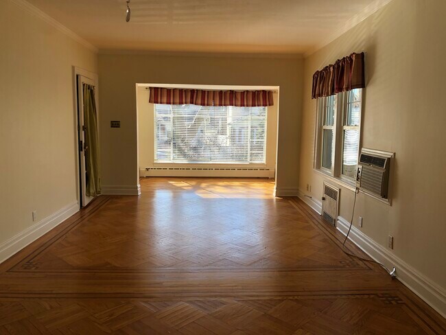 Foto del edificio - Prime Bay Ridge Two Bedroom