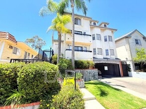 Building Photo - 5233 Cartwright Ave