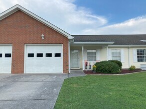Building Photo - 301 Flagstone Dr