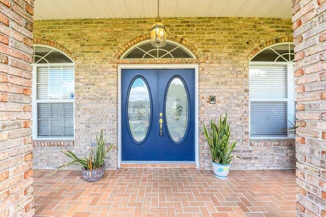 Foto del edificio - 2396 Nightingale Ln