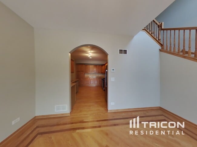 Building Photo - 593 Prairie Crossing Dr