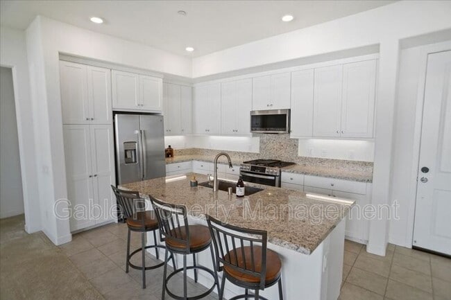 Building Photo - 27410 N Merlin Pl