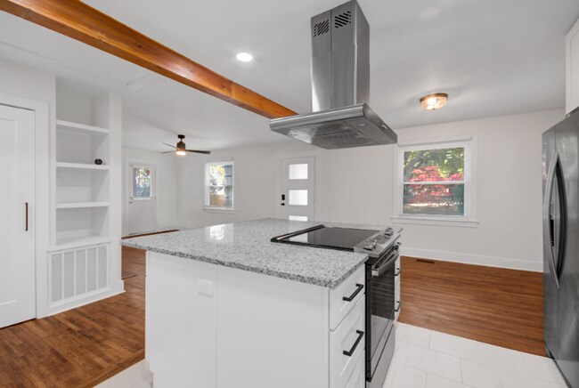 Foto del edificio - 2630 Elon St