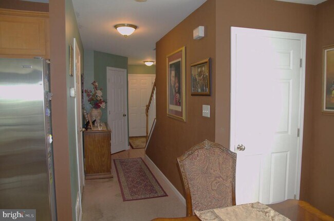 Building Photo - 403 Edgewood Ave