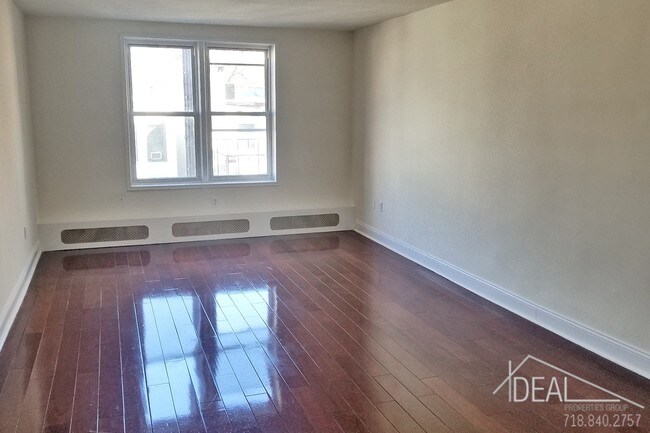 Building Photo - Studio in Elevator Building in Midwood!