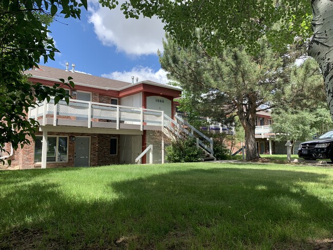 Building Photo - 1608 Sand Ct