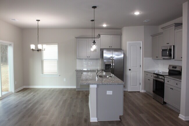 Building Photo - 8208 Stonemere Ln